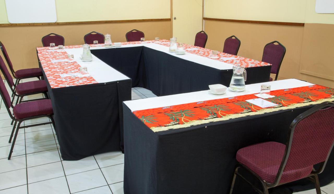 Huon Gulf Hotel Lae Bagian luar foto